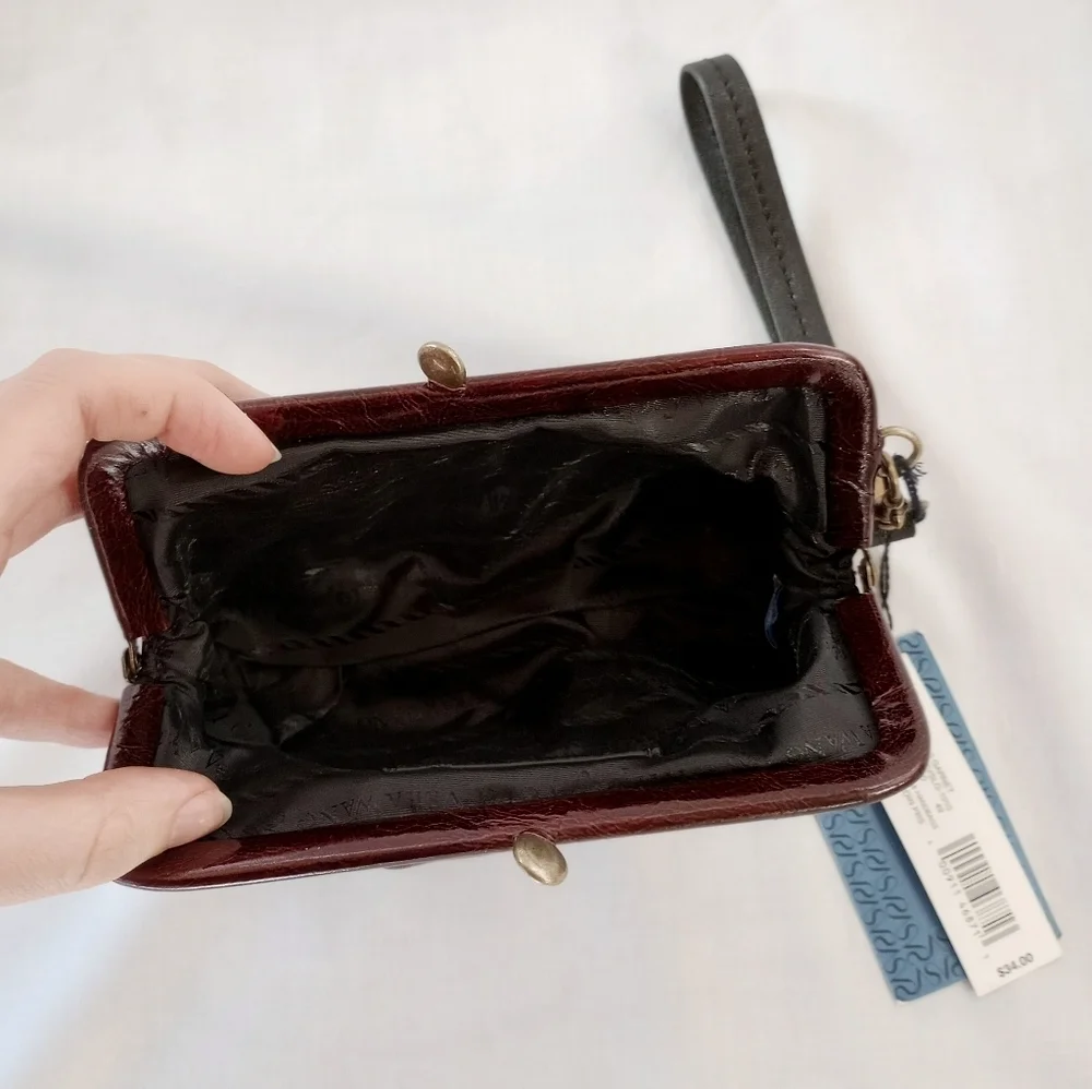 Simply Vera Vera Wang▪️Red Faux Leather Wristlet